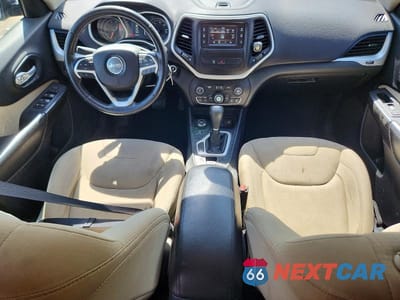 Zdjęcie 8 z 13 samochodu: 2016 JEEP CHEROKEE LATITUDE VIN:1C4PJMCS3GW271092 - miniatura