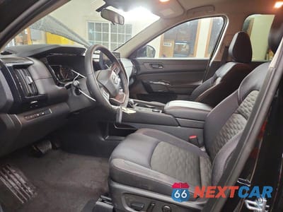 Zdjęcie 7 z 13 samochodu: 2026 NISSAN PATHFINDER SV VIN:5N1DR3BE2TC244409 - miniatura