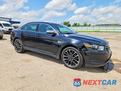 Czwarte zdjęcie samochodu z boku: 2017 FORD TAURUS LIMITED VIN:1FAHP2J89HG121858 - miniatura