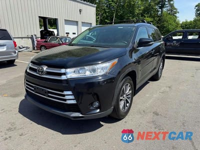 2019 TOYOTA HIGHLANDER XLE 5TDJZRFH6KS934563 - główne zdjęcie licytacji z USA - miniatura