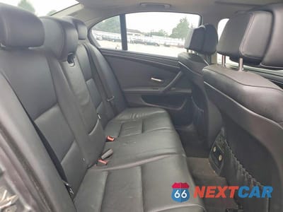 Zdjęcie 10 z 12 samochodu: 2010 BMW 528 I VIN:WBANU5C58AC126537 - miniatura