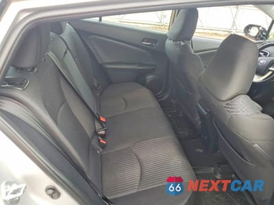 Zdjęcie 10 z 13 samochodu: 2017 TOYOTA PRIUS THREE VIN:JTDKARFU0H3047351 - miniatura