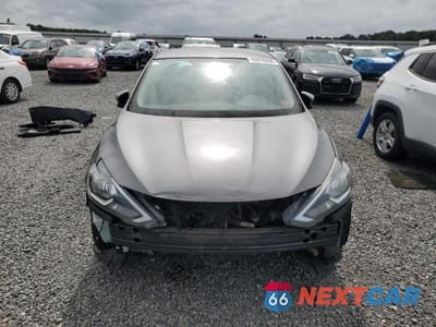Piąte zdjęcie samochodu w środku: 2017 NISSAN SENTRA SV VIN:3N1AB7AP7HY367419 - miniatura
