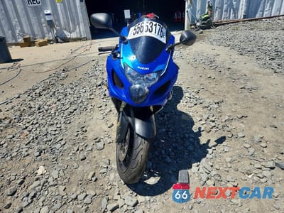 Drugie zdjęcie samochodu z przodu: 2005 SUZUKI GSX-R600 K VIN:JS1GN7CA252112785 - miniatura