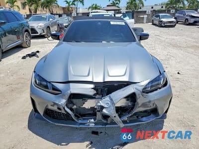 Piąte zdjęcie samochodu w środku: 2026 BMW M4 COMPETITION VIN:WBS43BA00TCV33478 - miniatura