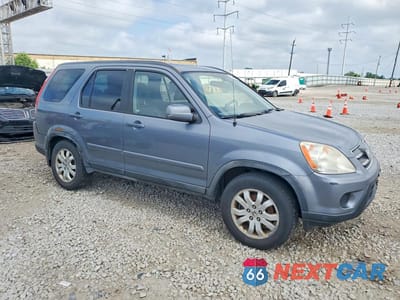 Czwarte zdjęcie samochodu z boku: 2005 HONDA CR-V SE VIN:JHLRD789X5C005092 - miniatura
