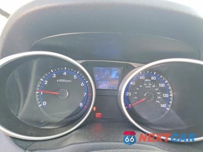 Zdjęcie 9 z 13 samochodu: 2013 HYUNDAI TUCSON GLS VIN:KM8JU3AC5DU638340 - miniatura