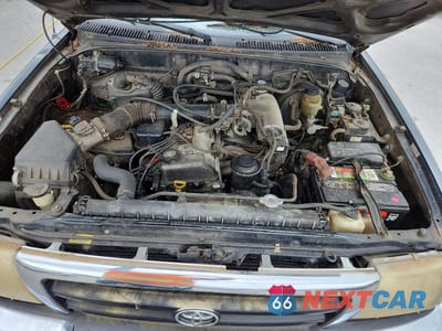 Zdjęcie 11 z 12 samochodu: 2000 TOYOTA TACOMA XTRACAB VIN:4TAWM72N6YZ597691 - miniatura