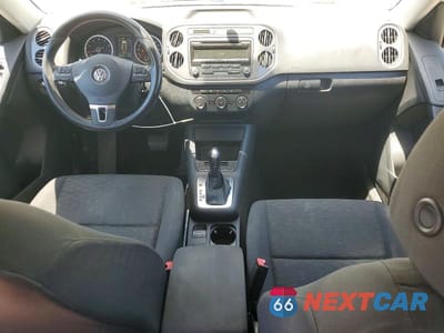 Zdjęcie 8 z 13 samochodu: 2013 VOLKSWAGEN TIGUAN S VIN:WVGAV3AX3DW609732 - miniatura