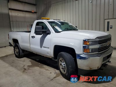 Czwarte zdjęcie samochodu z boku: 2015 CHEVROLET SILVERADO K3500 VIN:1GC0KYEG9FZ551935 - miniatura