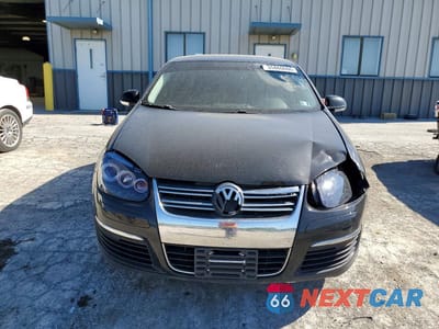 Piąte zdjęcie samochodu w środku: 2010 VOLKSWAGEN JETTA SE VIN:3VWRZ7AJ1AM045635 - miniatura