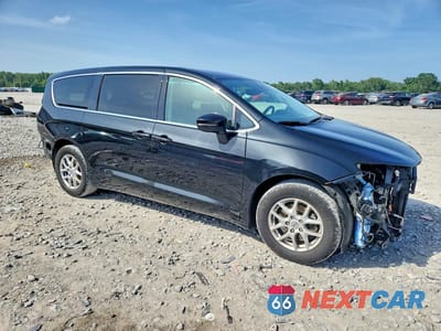 Czwarte zdjęcie samochodu z boku: 2023 CHRYSLER PACIFICA TOURING L VIN:2C4RC1BG2PR620900 - miniatura