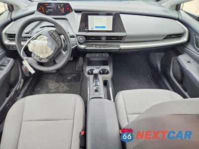 Zdjęcie 8 z 12 samochodu: 2026 TOYOTA PRIUS LE VIN:JTDACAAU7T3072237 - miniatura