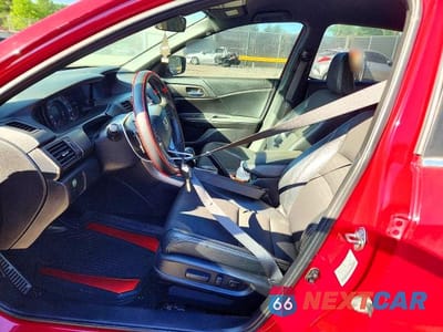Zdjęcie 7 z 12 samochodu: 2017 HONDA ACCORD SPORT VIN:1HGCR2F51HA252963 - miniatura