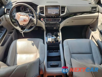 Zdjęcie 8 z 13 samochodu: 2018 HONDA PILOT TOURING VIN:5FNYF6H93JB015683 - miniatura