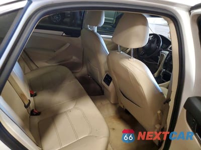 Zdjęcie 10 z 12 samochodu: 2013 VOLKSWAGEN PASSAT SE VIN:1VWBP7A35DC029551 - miniatura