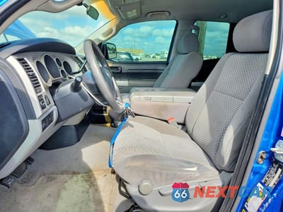 Zdjęcie 7 z 12 samochodu: 2008 TOYOTA TUNDRA GRADE VIN:5TFRU54138X008382 - miniatura
