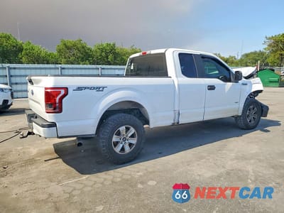 Trzecie zdjęcie samochodu z tyłu: 2017 FORD F150 SUPER CAB VIN:1FTEX1EP8HKC10486 - miniatura