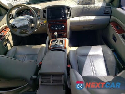 Zdjęcie 8 z 12 samochodu: 2005 JEEP GRAND CHEROKEE LIMITED VIN:1J4HR58235C532399 - miniatura