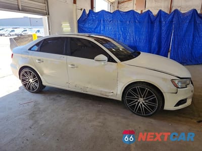Czwarte zdjęcie samochodu z boku: 2017 AUDI A3 PREMIUM VIN:WAUB8GFF9H1012639 - miniatura
