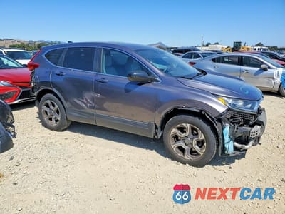 Czwarte zdjęcie samochodu z boku: 2018 HONDA CR-V EX VIN:7FARW2H57JE031643 - miniatura