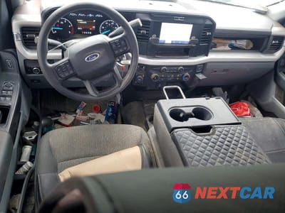 Zdjęcie 8 z 13 samochodu: 2025 FORD F350 SUPER DUTY VIN:1FT8W3BT0SEC49091 - miniatura