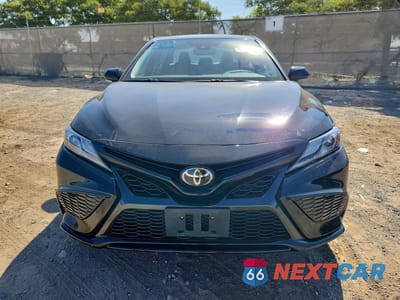 Piąte zdjęcie samochodu w środku: 2024 TOYOTA CAMRY XSE VIN:4T1K61AK7RU877521 - miniatura