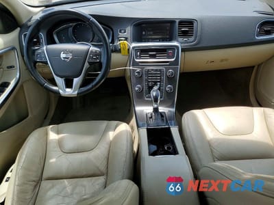 Zdjęcie 8 z 12 samochodu: 2014 VOLVO S60 T5 VIN:YV1612FS0E2271934 - miniatura