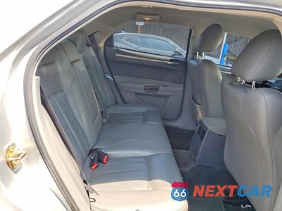 Zdjęcie 10 z 12 samochodu: 2005 CHRYSLER 300C VIN:2C3JA63HX5H630251 - miniatura