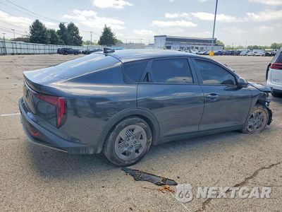 Trzecie zdjęcie samochodu z tyłu: 2025 KIA K4 LX VIN:3KPFT4DE6SE076928 - miniatura