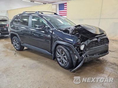 Czwarte zdjęcie samochodu z boku: 2024 TOYOTA RAV4 XLE PREMIUM VIN:2T3B6RFVXRW065879 - miniatura