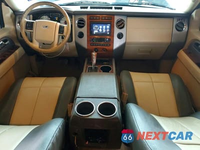 Zdjęcie 8 z 13 samochodu: 2007 FORD EXPEDITION EDDIE BAUER VIN:1FMFU17507LA56112 - miniatura