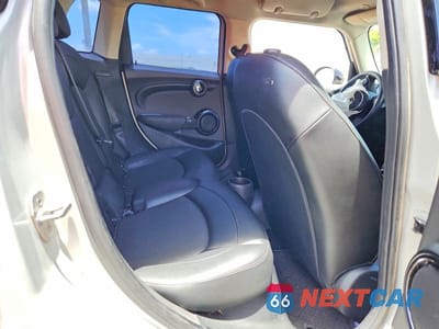 Zdjęcie 10 z 12 samochodu: 2017 MINI COOPER VIN:WMWXU1C35H2F77492 - miniatura