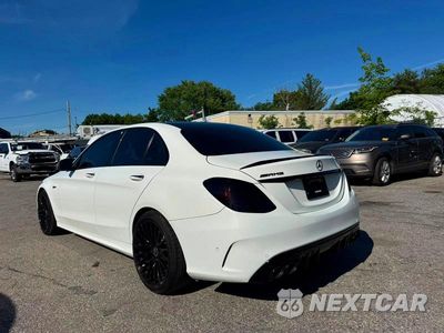 Trzecie zdjęcie samochodu z tyłu: 2019 MERCEDES-BENZ C 43 AMG VIN:55SWF6EBXKU308138 - miniatura