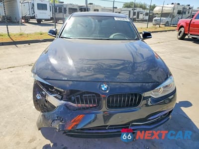 Piąte zdjęcie samochodu w środku: 2018 BMW 330 I VIN:WBA8B9C57JEE81586 - miniatura