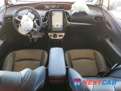 Zdjęcie 8 z 12 samochodu: 2018 TOYOTA PRIUS FOUR VIN:JTDKARFU4J3547647 - miniatura