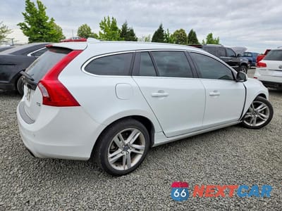 Trzecie zdjęcie samochodu z tyłu: 2015 VOLVO V60 PREMIER VIN:YV140MEK7F1258712 - miniatura