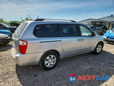 Trzecie zdjęcie samochodu z tyłu: 2009 KIA SEDONA LX VIN:KNDMB233496313169 - miniatura