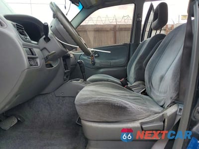 Zdjęcie 7 z 13 samochodu: 2002 SUZUKI XL7 PLUS VIN:JS3TY92V424107715 - miniatura