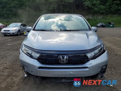Piąte zdjęcie samochodu w środku: 2026 HONDA ODYSSEY TOURING VIN:5FNRL6H86TB031982 - miniatura