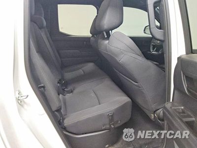 Zdjęcie 10 z 12 samochodu: 2024 TOYOTA TACOMA SR VIN:3TYKD5HN9RT009661 - miniatura