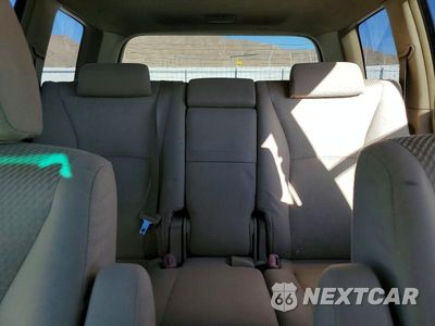 Zdjęcie 10 z 14 samochodu: 2005 TOYOTA HIGHLANDER BASE VIN:JTEGP21A750066545 - miniatura
