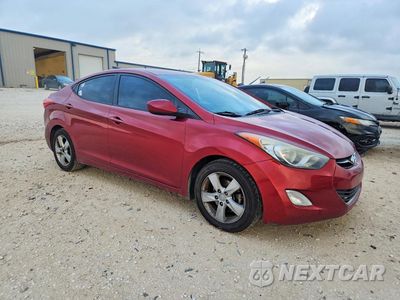 Czwarte zdjęcie samochodu z boku: 2013 HYUNDAI ELANTRA GLS VIN:5NPDH4AE4DH272409 - miniatura