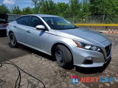 Czwarte zdjęcie samochodu z boku: 2019 NISSAN ALTIMA S VIN:1N4BL4BV3KC128143 - miniatura