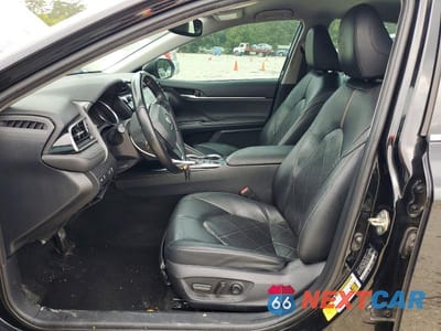Zdjęcie 7 z 13 samochodu: 2019 TOYOTA CAMRY HYBRID XLE VIN:4T1B21HK2KU520819 - miniatura