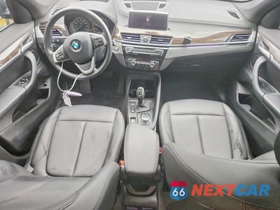 Zdjęcie 8 z 13 samochodu: 2021 BMW X1 XDRIVE28I VIN:WBXJG9C06M5S29231 - miniatura