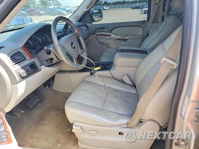 Zdjęcie 7 z 13 samochodu: 2013 CHEVROLET TAHOE C1500 LT VIN:1GNSCBE0XDR339717 - miniatura
