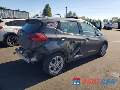 Trzecie zdjęcie samochodu z tyłu: 2020 CHEVROLET BOLT EV LT VIN:1G1FY6S01L4125551 - miniatura