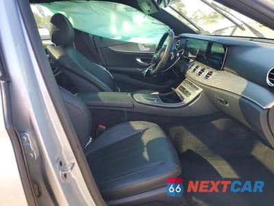 Zdjęcie 7 z 12 samochodu: 2021 MERCEDES-BENZ E 350 4MATIC VIN:W1KZF8EB7MA877542 - miniatura
