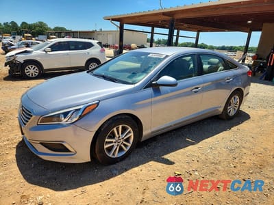 2016 HYUNDAI SONATA SE 5NPE24AF2GH383656 - główne zdjęcie licytacji z USA - miniatura